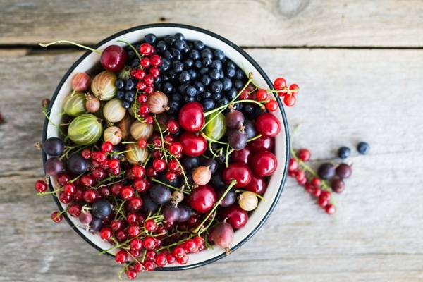 Frutos rojos o frutos del bosque: qué son, tipos, consumo, conservación