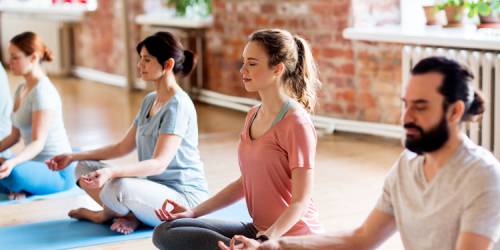 Beneficios de practicar yoga
