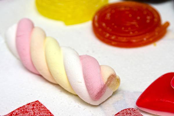 Cómo hacer una tarta de chuches: ¡paso a paso!