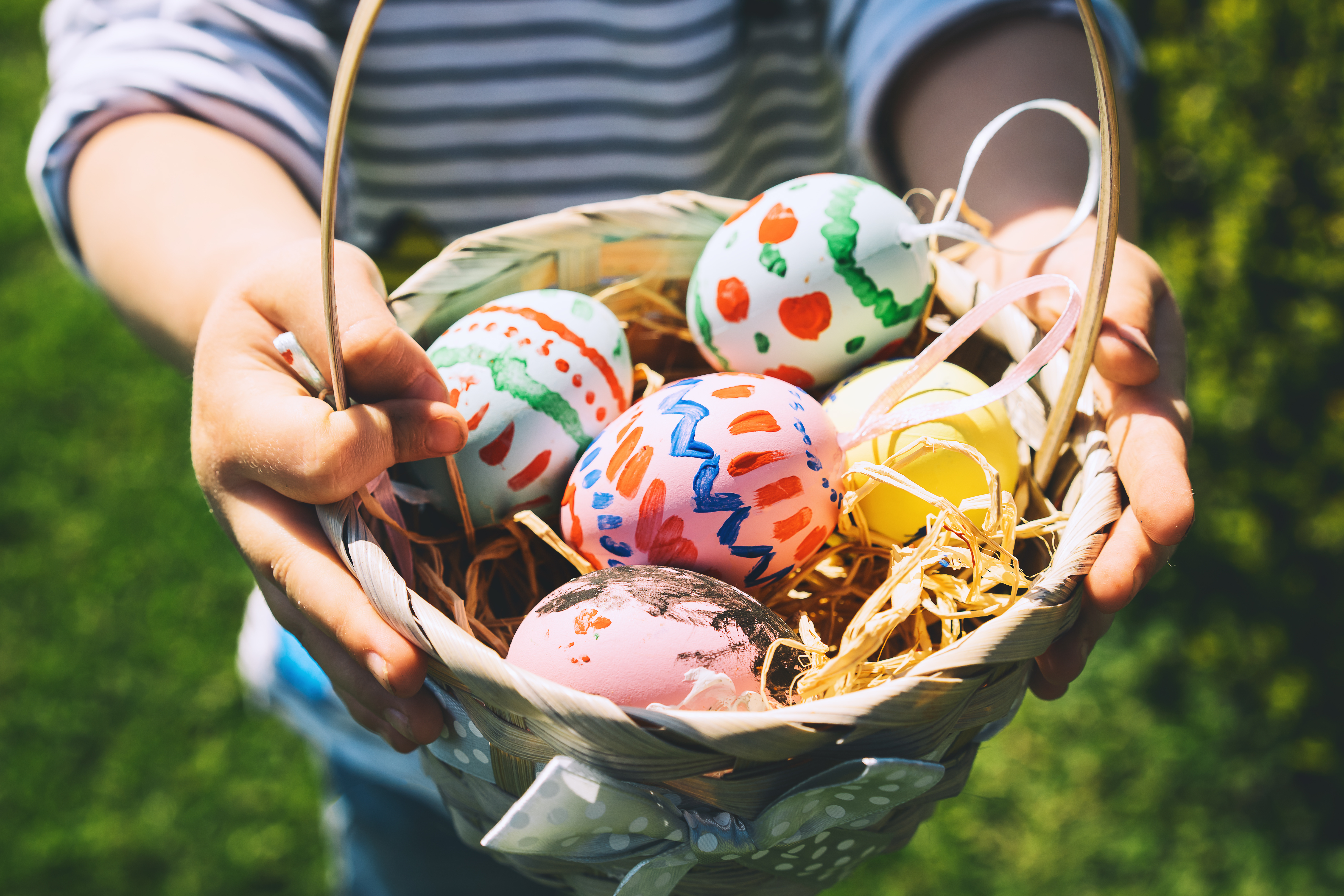 Cómo pintar y decorar huevos de Pascua